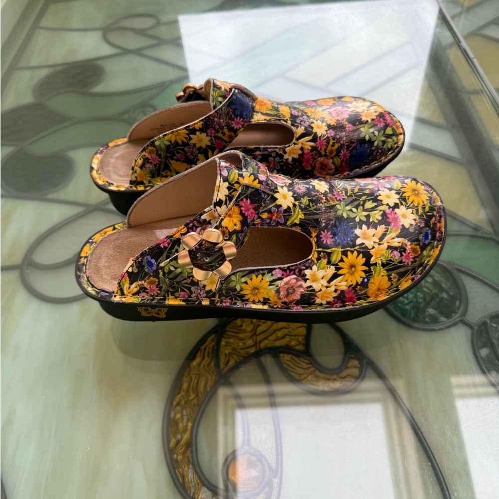 NWOT Algeria Classic Slip On Mule Clogs cultivate floral Size EU38 - Picture 6 of 8
